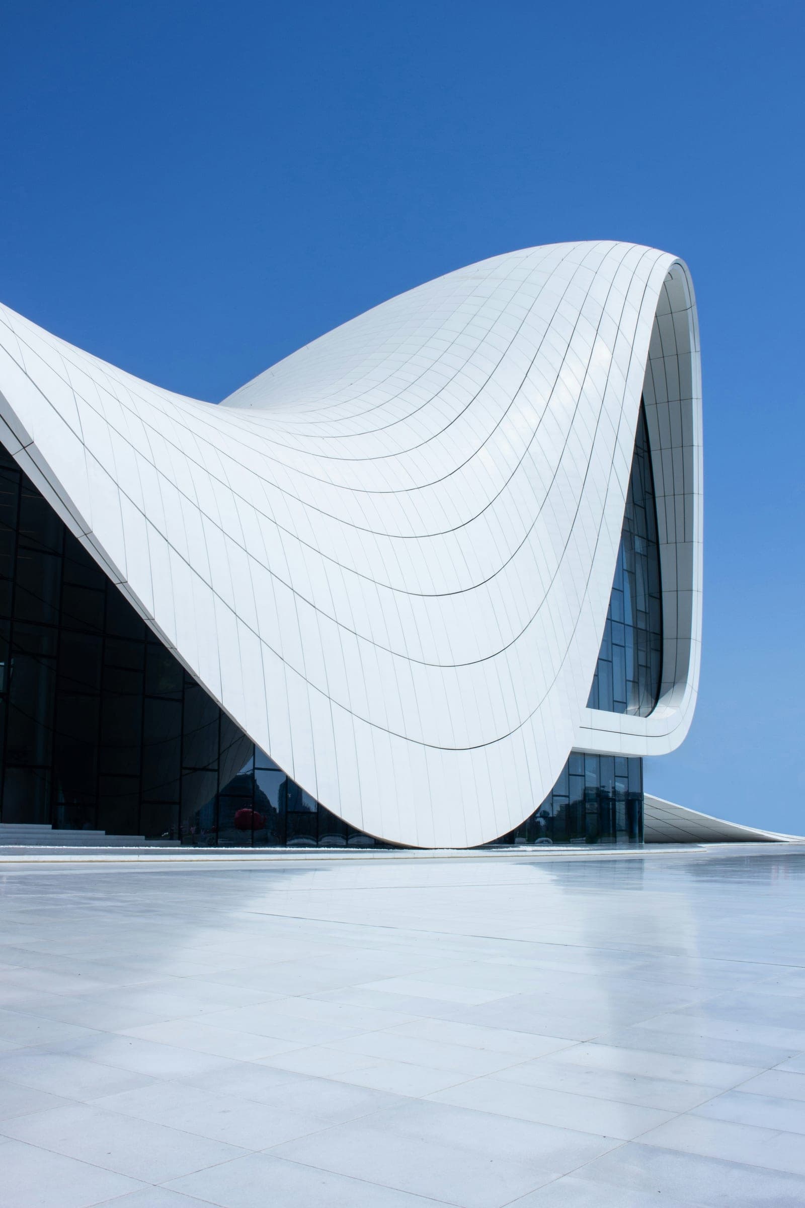 Heydar Aliyev Center in Baku, a flowing white architectural landmark